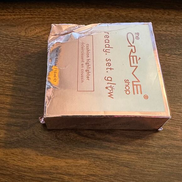 The Creme Shop Ready Set Glow Cushion Highlighter Pink Glow Face Makeup NEW - Picture 3 of 9